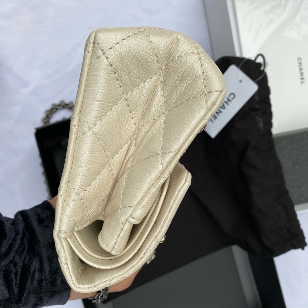 SOLD CHANEL LUCKY CHARM LIMITED EDITION 224 - Picture 15 of 17
